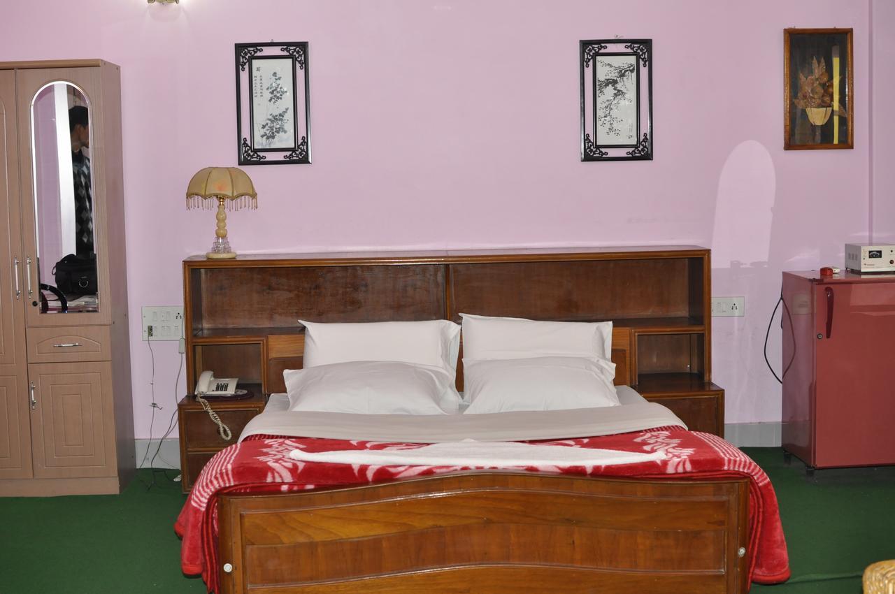 Chief Guest House Āīzawl Екстериор снимка
