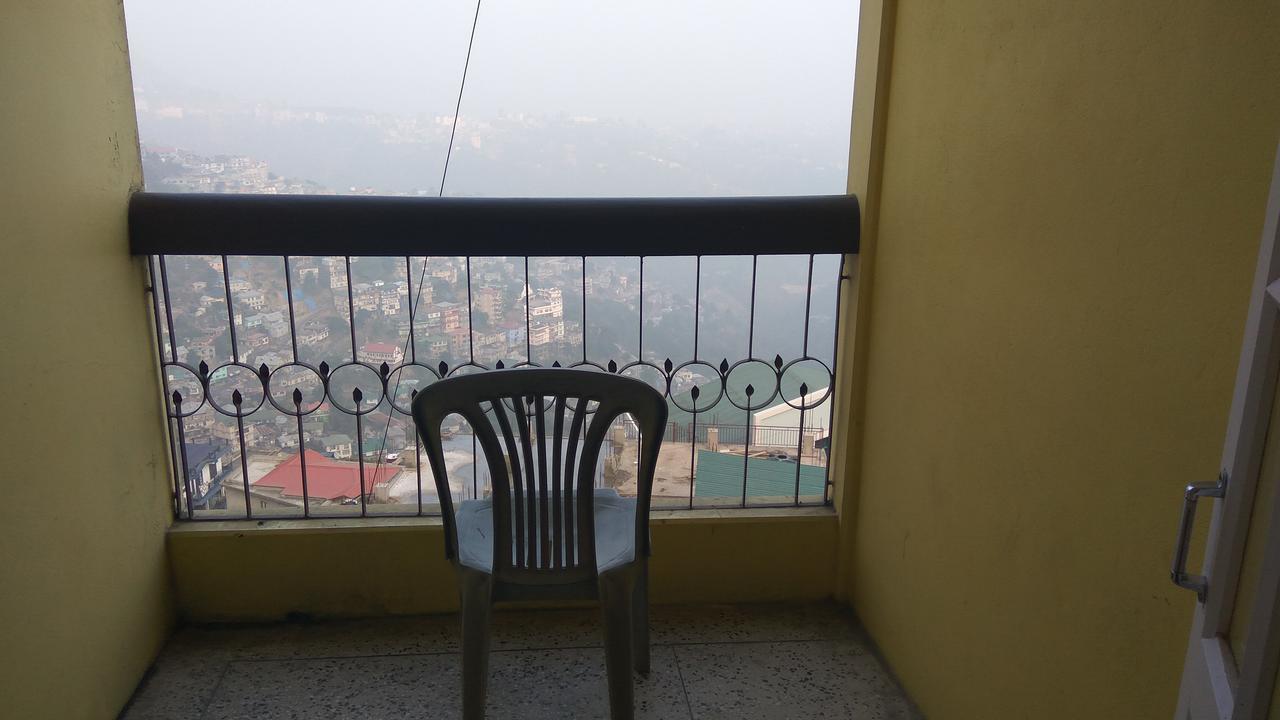 Chief Guest House Āīzawl Екстериор снимка