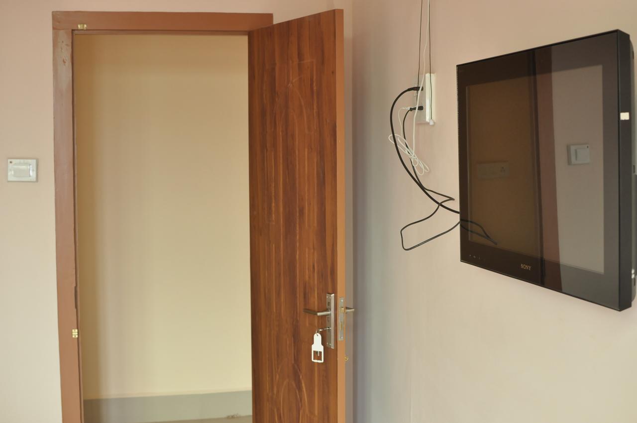 Chief Guest House Āīzawl Екстериор снимка