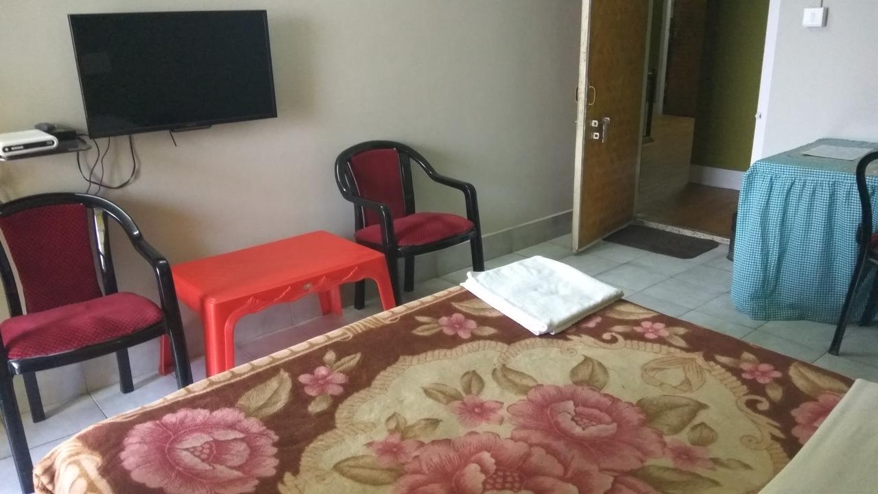 Chief Guest House Āīzawl Екстериор снимка