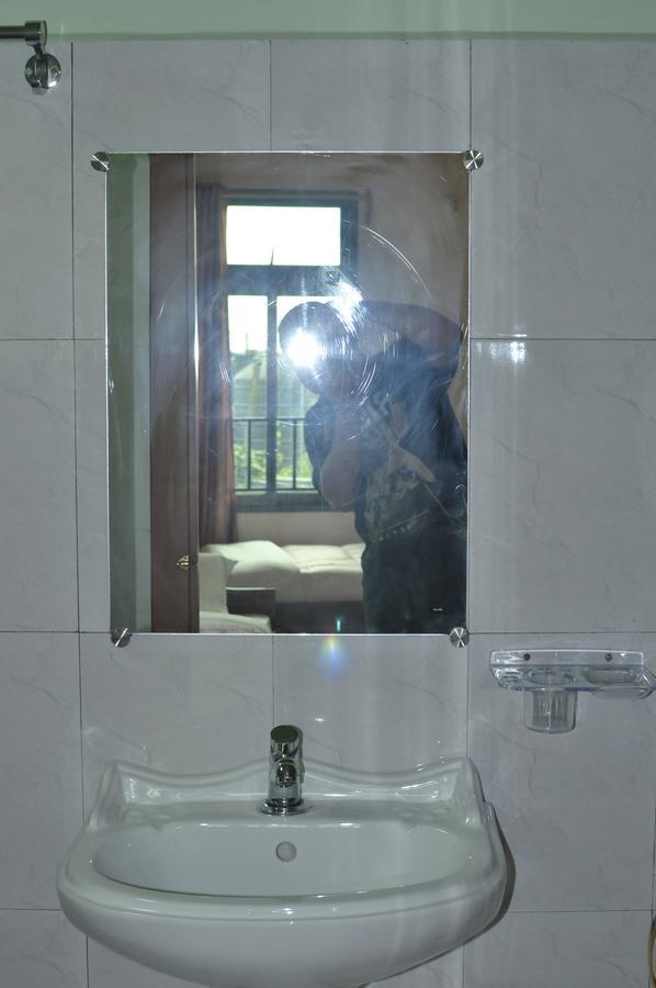 Chief Guest House Āīzawl Екстериор снимка